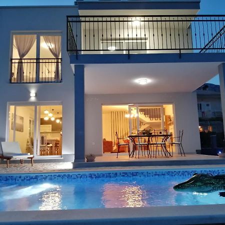 Villa Fidelissima Каштела Экстерьер фото