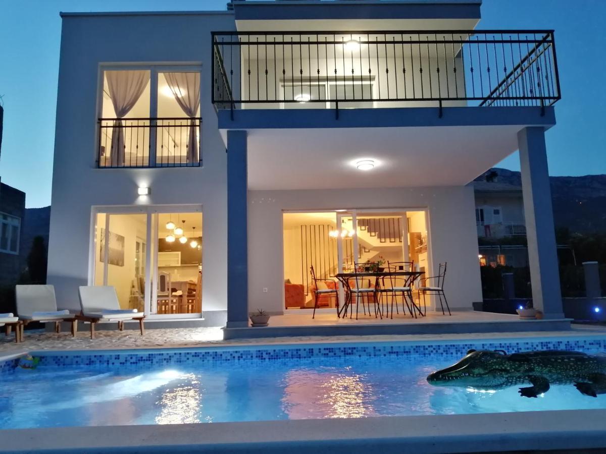 Villa Fidelissima Каштела Экстерьер фото